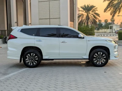 2022 Mitsubishi Montero Sport GLS 3.0L V6 Petrol Engine White Tan SUV GCC Specs Top Line 4WD