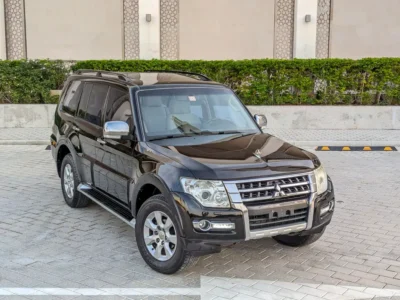 2016 Mitsubishi Pajero GLS Top Line 3.5 Litres 6 Cylinders Petrol Engine Black Beige SUV GCC Specs