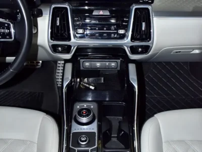 2023 Kia Sorento DLX 6 Cylinders Petrol Engine White Beige SUV GCC Specs Automatic