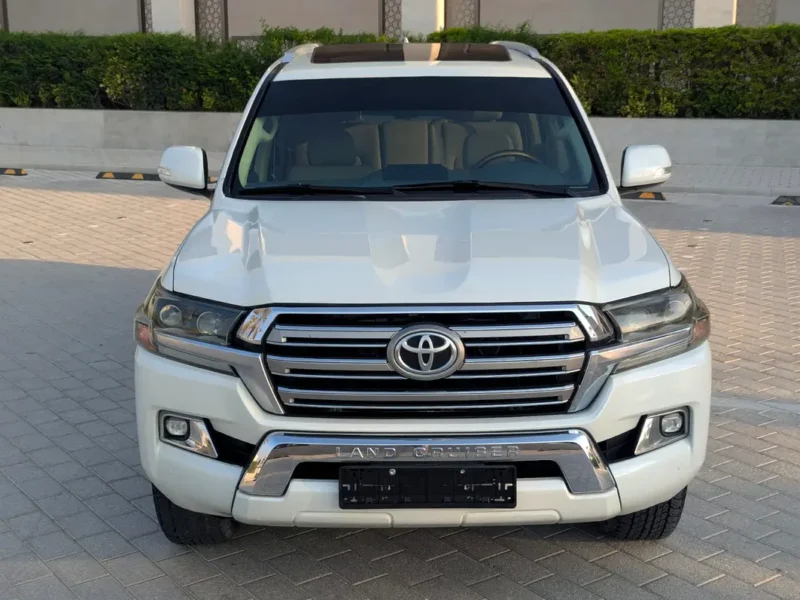 2020 Toyota Land Cruiser GXR 4.0 Litres V6 Petrol Engine White Beige SUV GCC Specs Excellent Condition