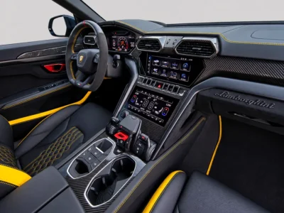 2024 Lamborghini Urus Performante 4.0L V8 Twin-Turbo Engine Green Black SUV Korean Specs