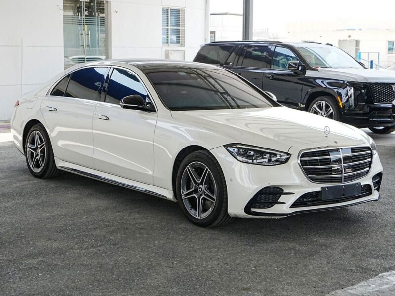 2022 Mercedes-Benz S580e 3.0 Litres Turbocharged 6 Cylinders Hybrid Engine White Black Sedan