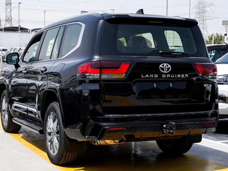 2026 Toyota Land Cruiser VXR Automatic 4.0 Litres 6 Cylinders Petrol Engine Black-Black SUV GCC Specs
