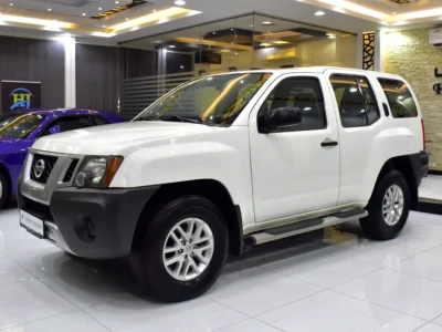 2015 Nissan Xterra SE 4.0 Litres 6 Cylinders Petrol Engine White Black SUV GCC Specs Automatic