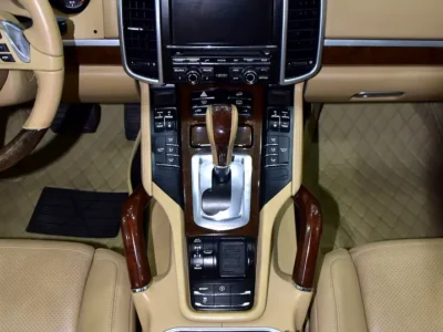 2014 Porsche Cayenne S 6 Cylinders Petrol Engine White Beige SUV GCC Specs Automatic