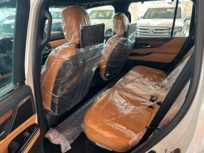 2026 Lexus LX600 SIGNATURE 3.5 Litres Twin-Turbo V6 Petrol Engine White Tan SUV GCC Specs