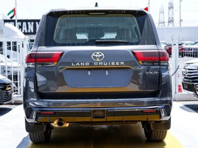 2025 Toyota Land Cruiser VXR 4.0 Litres 6 Cylinders Petrol Engine Grey Beige SUV GCC Specs
