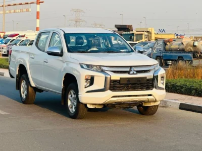 2019 Mitsubishi L200 GL 2.4 Litres 4 Cylinders Petrol Engine White Black Pickup Truck GCC