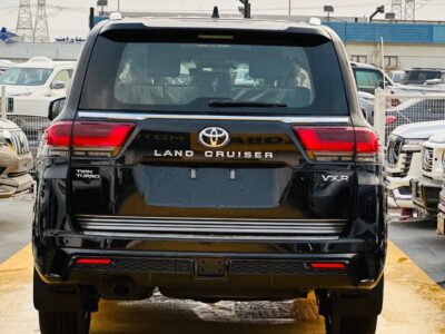 2026 Toyota Land Cruiser VXR 3.5L 6 Cylinders Petrol Engine Black Red SUV GCC Specs Automatic