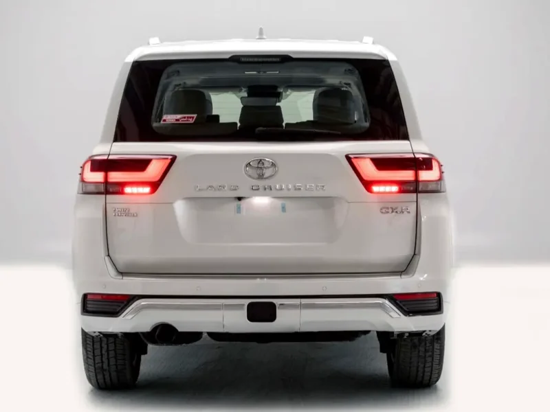 2026 Toyota Land Cruiser GXR 3.5L Twin Turbo 6 Cylinders Petrol Engine White Beige SUV GCC