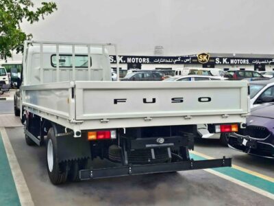 2026 Mitsubishi Fuso Canter CARGO 4.2L DIESEL 6 Cylinders Engine White Black Truck GCC
