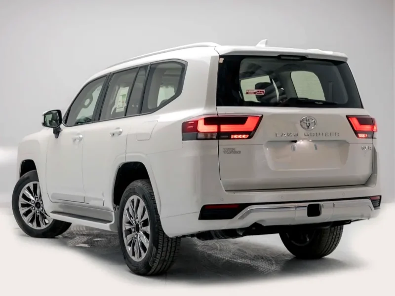 2026 Toyota Land Cruiser GXR 3.5L Twin Turbo 6 Cylinders Petrol Engine White Beige SUV GCC