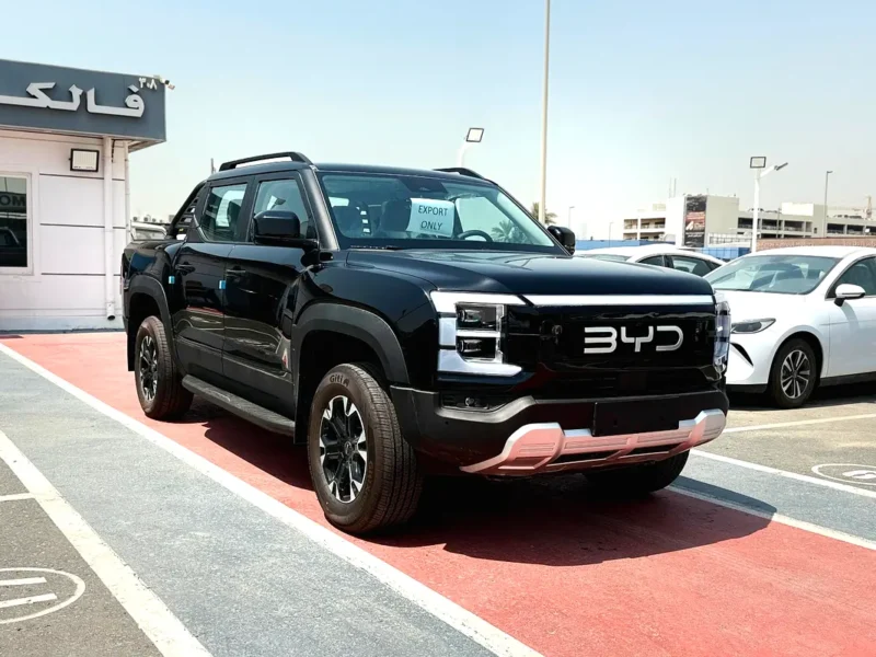 2026 BYD Shark 6 4 Cylinders Plug-in Hybrid Engine Black Pickup Truck Chinese Specs