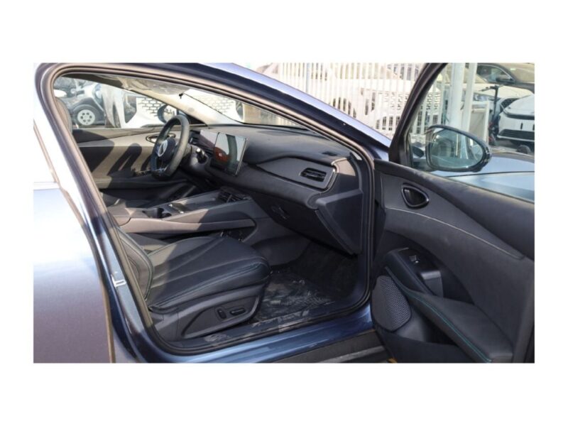 2026 BYD Seal 06 PREMIUM DMi -155 1.5 Litres 4 Cylinders Hybrid Engine Blue Black Sedan