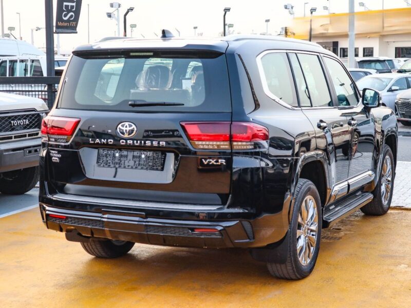 2026 Toyota Land Cruiser VXR 3.5L Twin Turbo 6 Cylinders Petrol Engine Black Red SUV GCC Specs