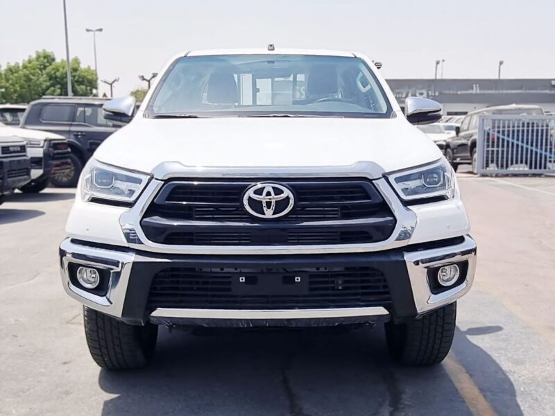 2026 Toyota Hilux SR5 2.4L 4 Cylinders DIESEL Engine White Red Pickup Truck 4X4 Automatic