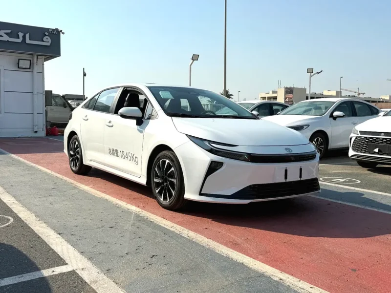 2026 Toyota Corolla 4 Cylinders Petrol Engine White Black Sedan Chinese Specs Excellent Condition