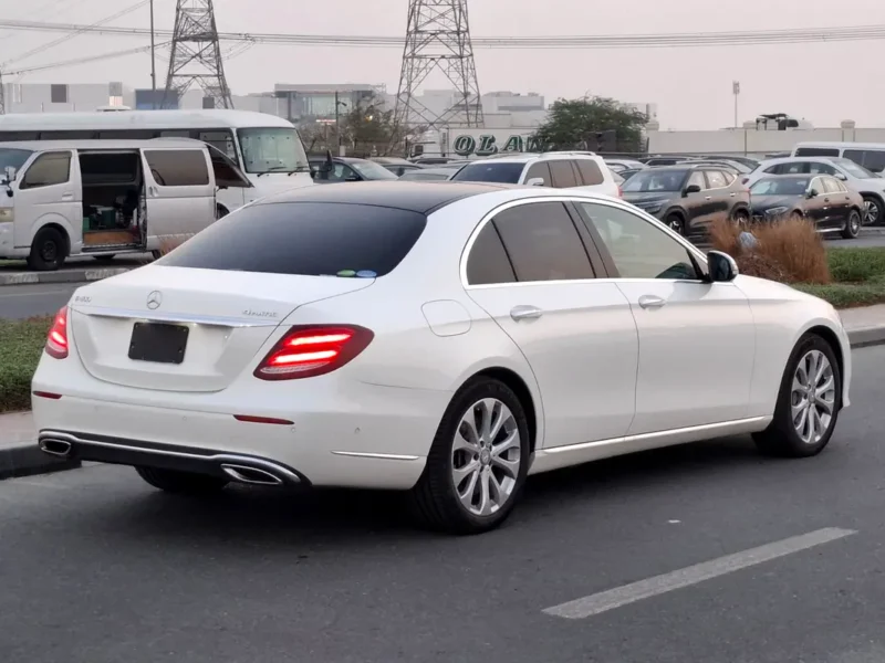 2017 Mercedes-Benz E-Class E400 4MATIC 6 Cylinders Petrol Engine White Beige Sedan Automatic