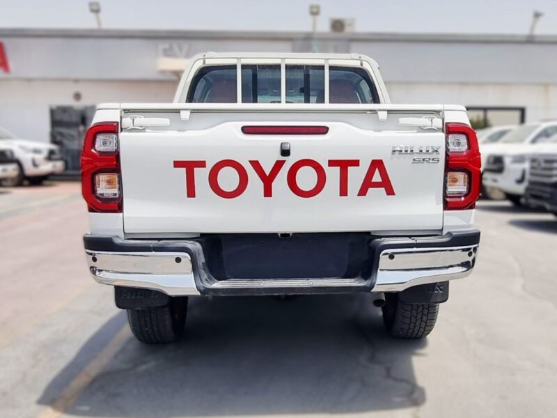 2026 Toyota Hilux SR5 2.4L 4 Cylinders DIESEL Engine White Red Pickup Truck 4X4 Automatic