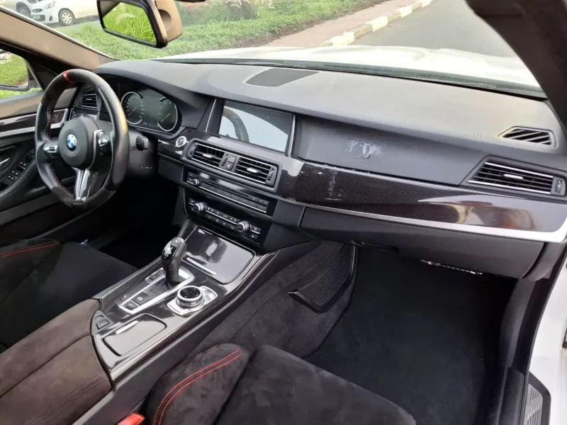 2011 BMW 5-Series 535i 3.0 Litres Inline-6 TwinPower Turbo Petrol Engine White Black Sedan