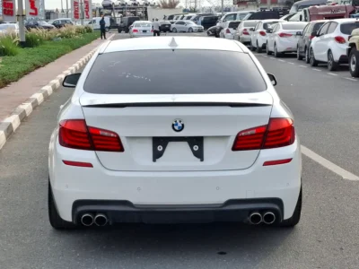 2011 BMW 5-Series 535i 3.0 Litres Inline-6 TwinPower Turbo Petrol Engine White Black Sedan