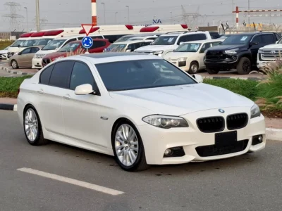 2011 BMW 5-Series 535i 3.0 Litres Inline-6 TwinPower Turbo Petrol Engine White Black Sedan