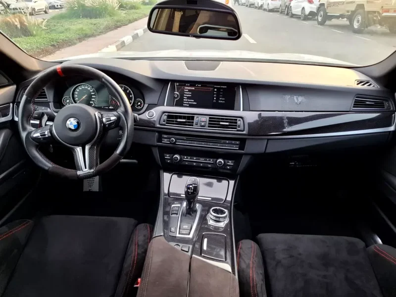 2011 BMW 5-Series 535i 3.0 Litres Inline-6 TwinPower Turbo Petrol Engine White Black Sedan