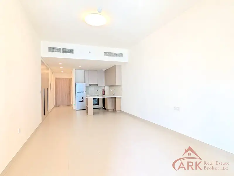 542 sqft Weybridge Gardens Amazing Amenities | Brand New | Big Layout