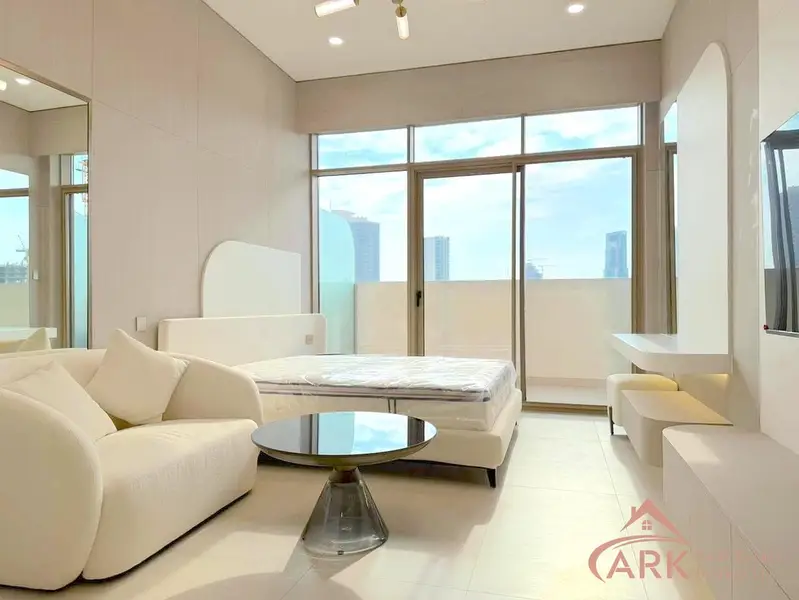 409 sqft Pearl House 2 Vacant |Fully Furnished Smart Studio | High ROI