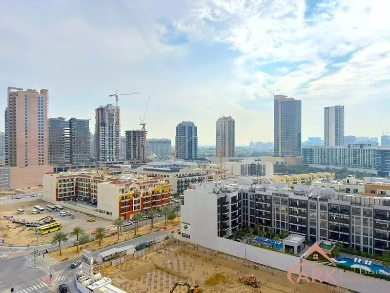 409 sqft Pearl House 2 Vacant |Fully Furnished Smart Studio | High ROI