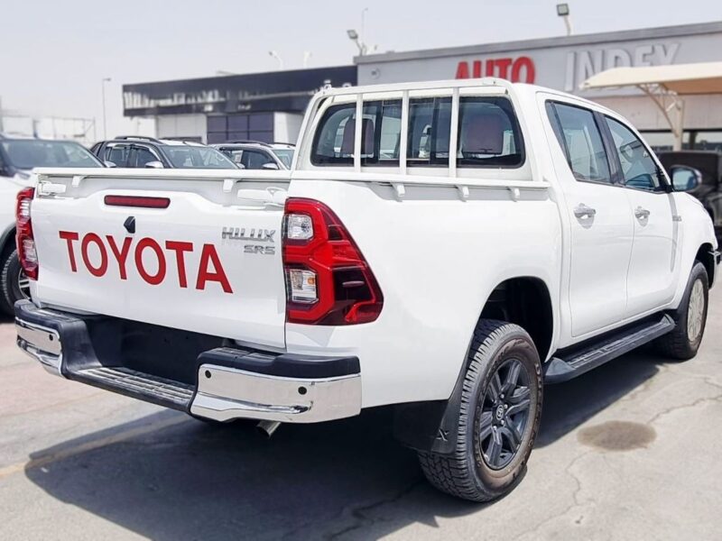 2026 Toyota Hilux SR5 2.4L 4 Cylinders DIESEL Engine White Red Pickup Truck 4X4 Automatic