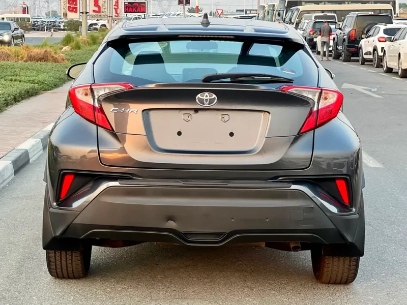2021 Toyota C-HR XLE Premium 2.0 Litres 4-cylinder Petrol Engine Grey Black SUV US Specs