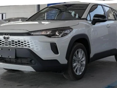 2026 Toyota Corolla Cross XL 1.8 Litres 4 Cylinders Petrol Engine White Black SUV Chinese Specs