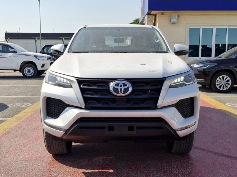 2025 Toyota Fortuner EXR 2.7 Litres 4 Cylinders Petrol Engine White Brown SUV GCC Specs