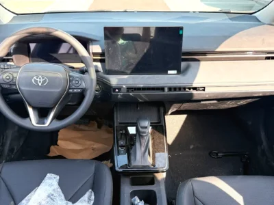 2026 Toyota Corolla 4 Cylinders Petrol Engine White Black Sedan Chinese Specs Excellent Condition