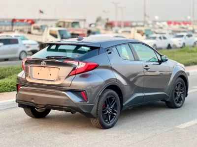 2021 Toyota C-HR XLE Premium 2.0 Litres 4-cylinder Petrol Engine Grey Black SUV US Specs