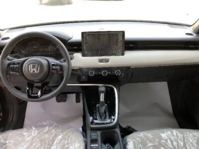 2024 Honda HR-V 2.0-liter Inline 4-Cylinder Petrol Engine Grey Beige SUV Automatic GCC Specs