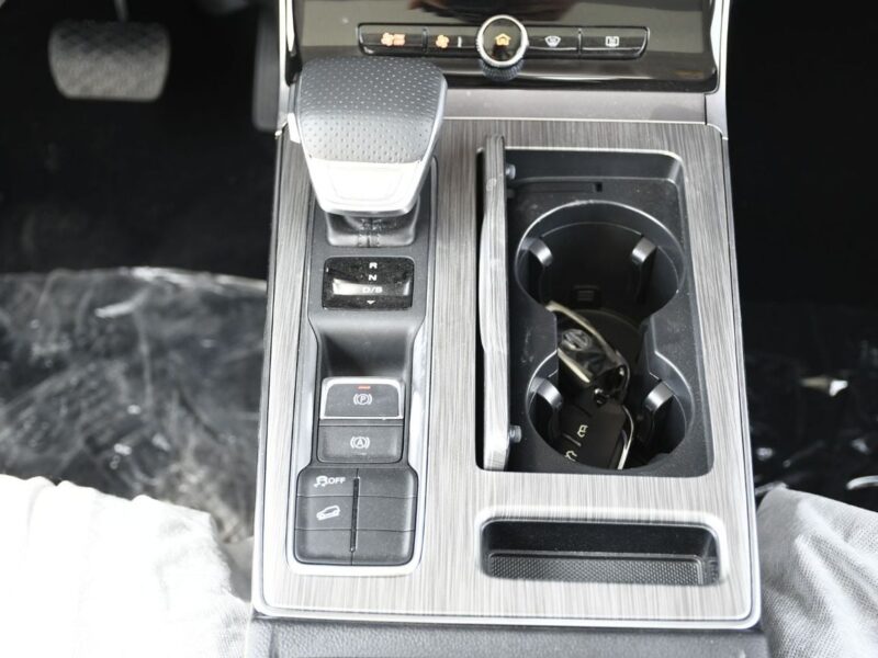 2025 MG RX5 COMFORT 1.5 Litres 4 Cylinders Petrol Engine White Black SUV GCC Specs Automatic