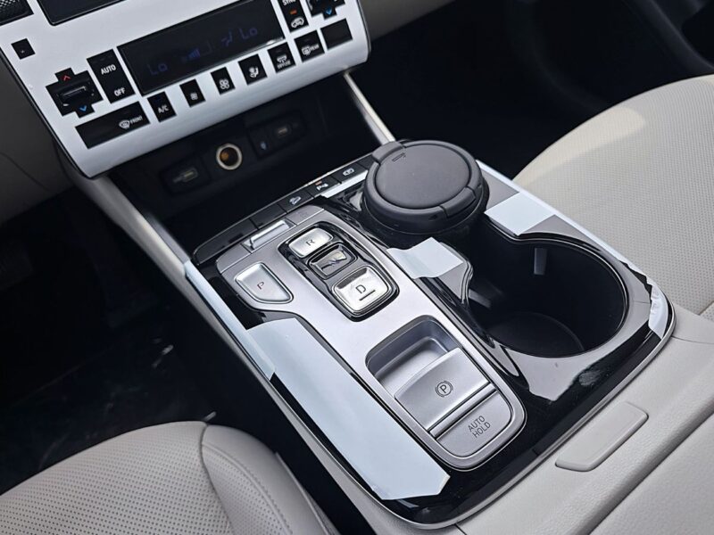 2024 Hyundai Tucson COMFORT PLUS 1.6 Litres 4 Cylinders Petrol Engine White SUV European Specs