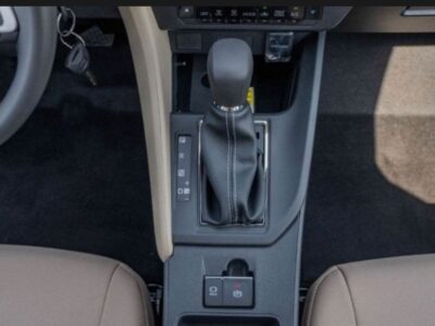 2026 TOYOTA YARIS 1.3 Litres 4-Cylinder DOHC Petrol Engine Silver Beige Sedan GCC Specifications