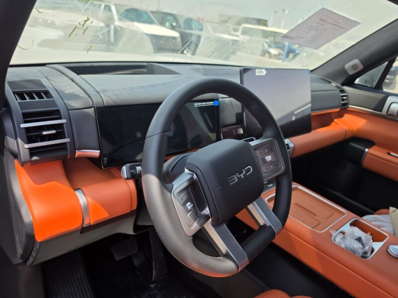 2027 BYD Ti7 DM-p 1.5L Turbo DM-p Plug-in Hybrid 4 Cylinders Engine Black Orange SUV AWD