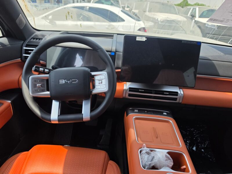 2027 BYD Ti7 DM-p 1.5L Turbo DM-p Plug-in Hybrid 4 Cylinders Engine Black Orange SUV AWD