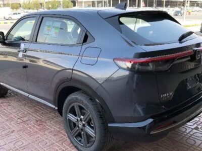 2024 Honda HR-V 2.0-liter Inline 4-Cylinder Petrol Engine Grey Beige SUV Automatic GCC Specs