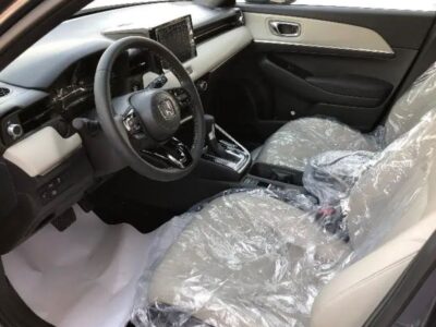 2026 Honda HR-V 2.0-liter Inline 4-Cylinder Petrol Engine White Beige SUV Automatic GCC Specs