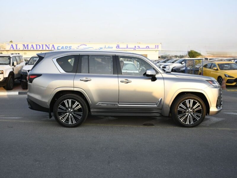 2026 Lexus LX700h SIGNATURE 3.5 Litres 6 Cylinders Hybrid Engine Silver Red SUV GCC Specs