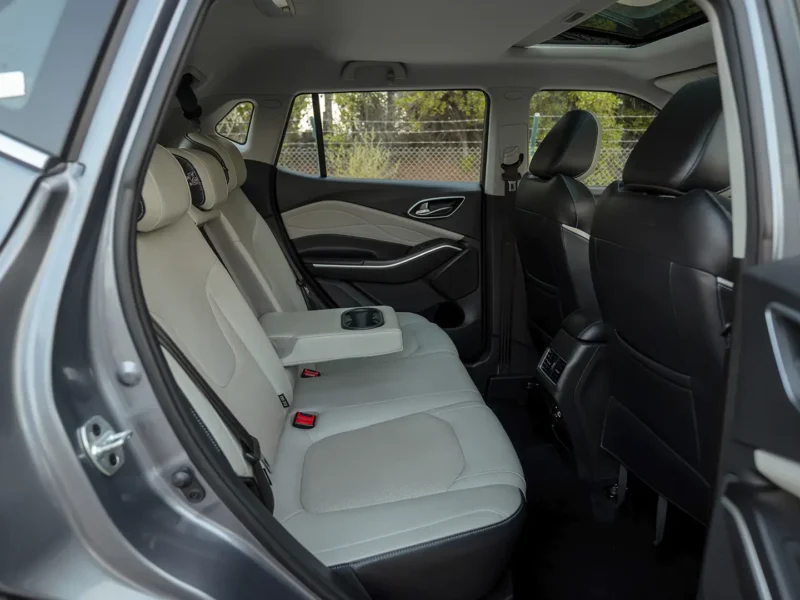 2023 JAC JS4 Intelligent 1.5 Litres 4 Cylinders Petrol Engine Grey Beige SUV GCC Specs FWD Automatic