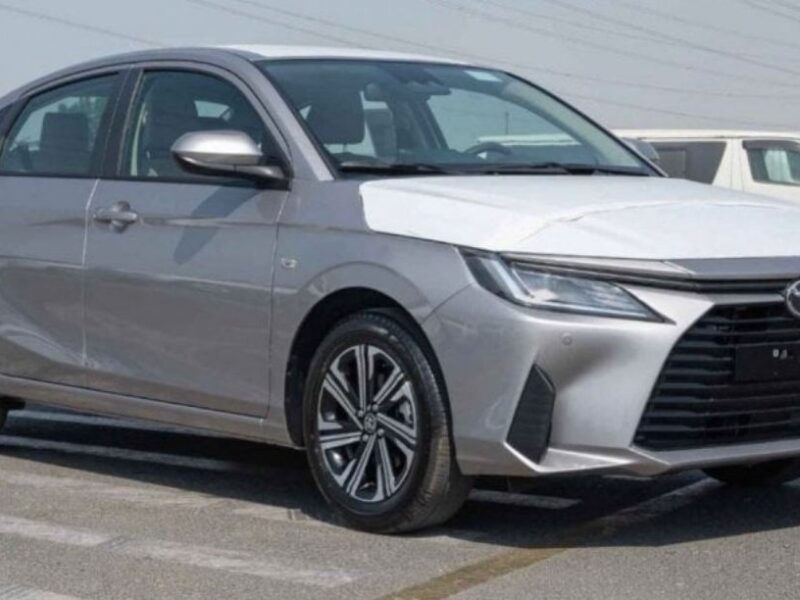 2026 TOYOTA YARIS 1.3 Litres 4-Cylinder DOHC Petrol Engine Silver Beige Sedan GCC Specifications