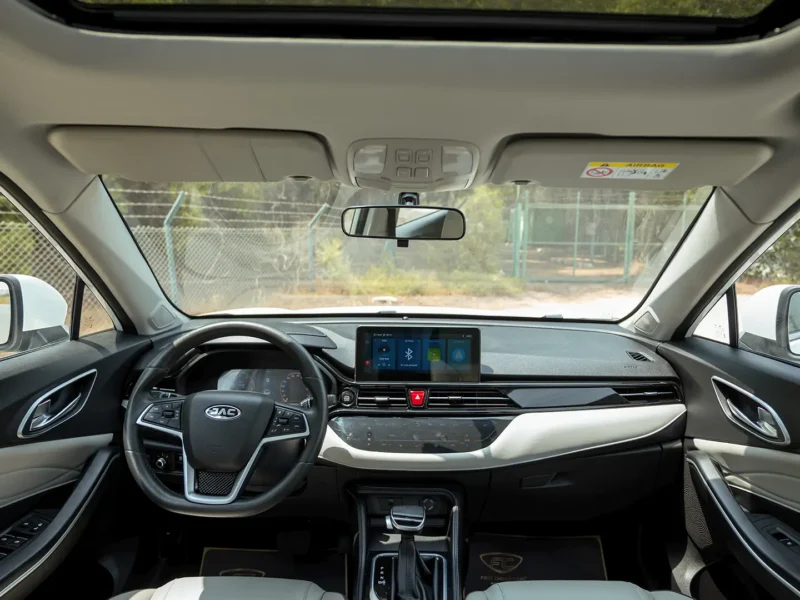 2023 JAC JS4 Intelligent 1.5 Litres 4 Cylinders Petrol Engine White Beige SUV GCC Specs FWD Automatic