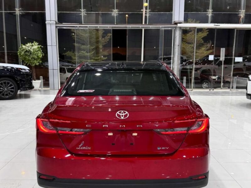 2026 TOYOTA CAMRY LUMIERE 2.5 Litres 4-Cylinder Hybrid Petrol Engine Red Brown Sedan