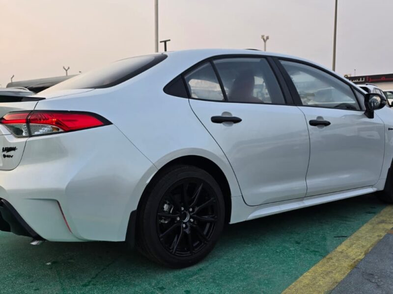 2026 Toyota Corolla Levin 2.0L Dynamic Force Petrol Engine White Red Sedan China Specification